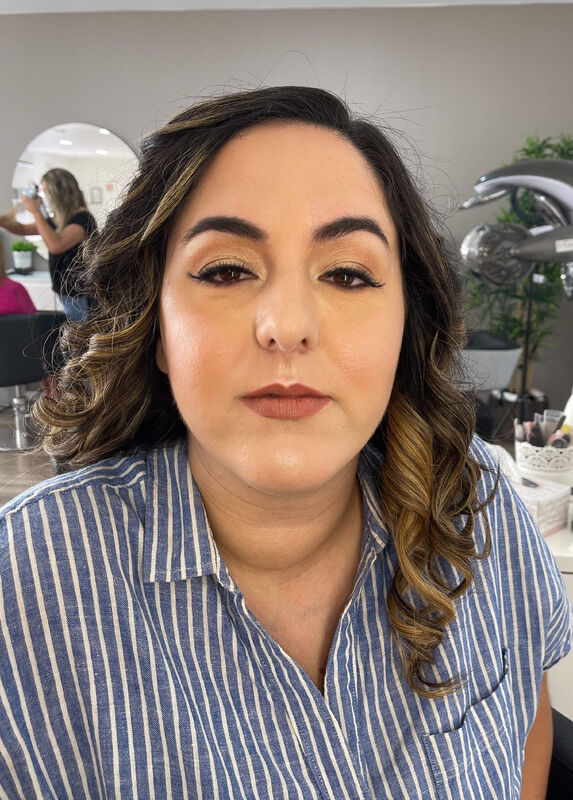 Sara Rodrigues - Makeup Artist