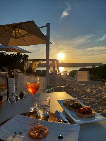 Lunaria Beach Restaurant & Lounge Bar