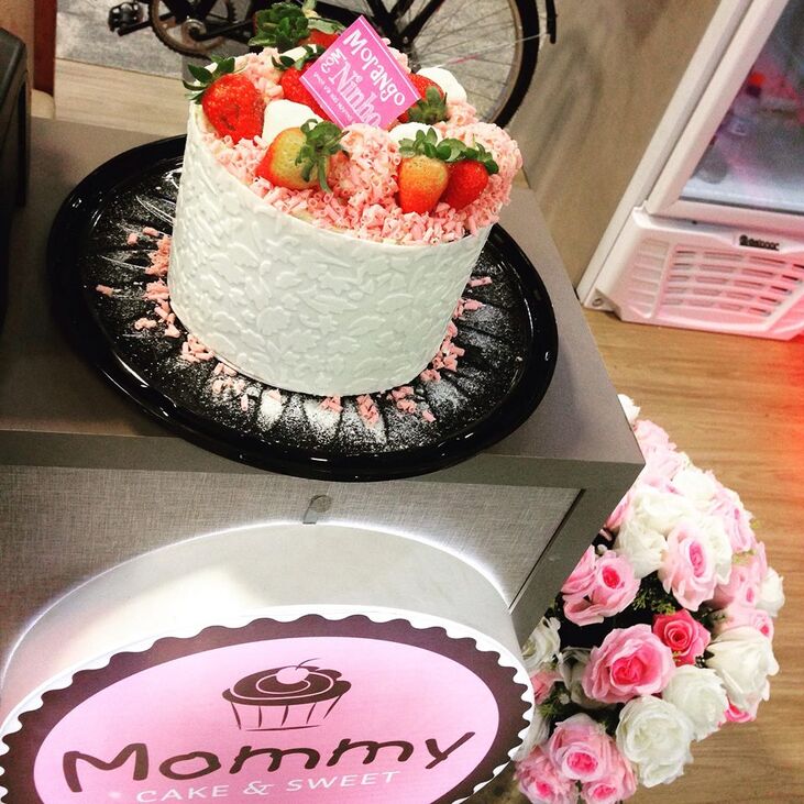 Mommy Cake & Sweet