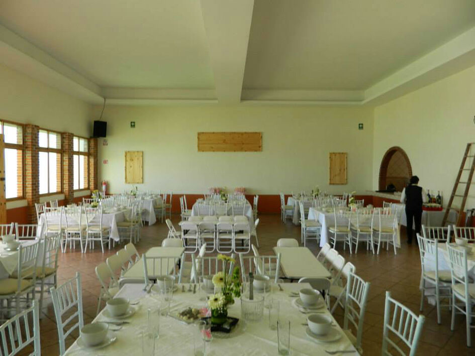 Salón Jardín Bugambilias