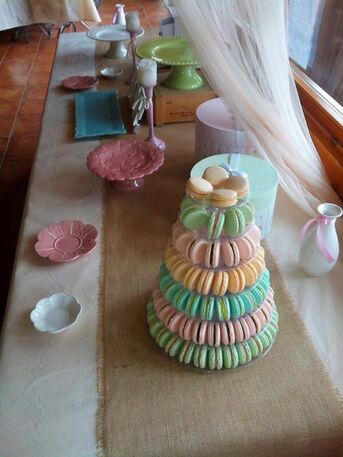 Cuqui's Cakes - Macarons & Party Styling