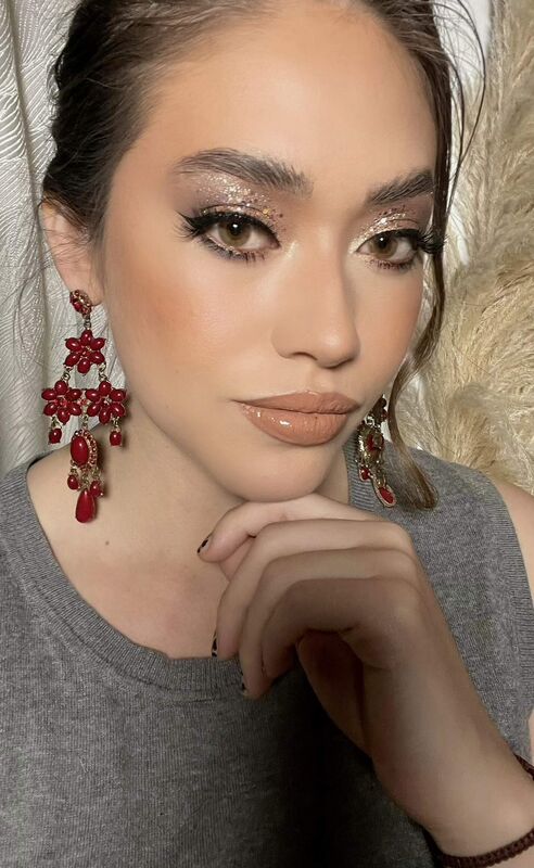 Alessandra Mendoza- Make Up Artist