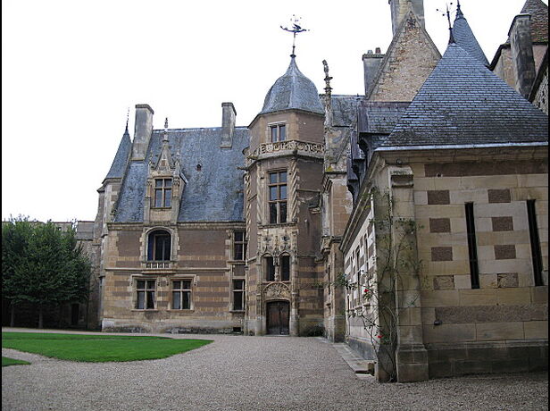 Château d'Ainay-le-vieil