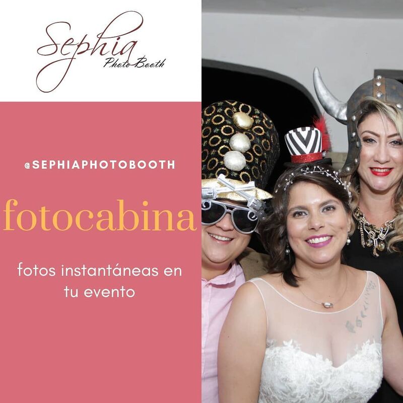 Sephia photo booth