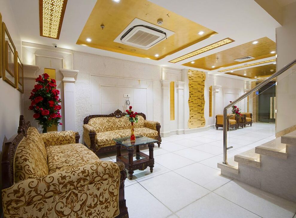 hotel swaran palace