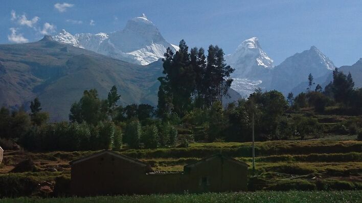 Llanganuco Mountain Lodge