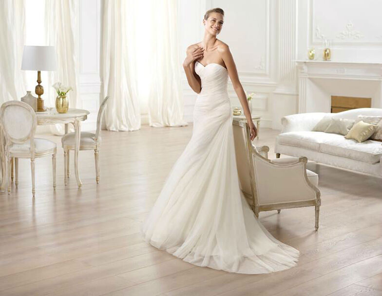 Emozioni - Alta moda per la sposa e cerimonia