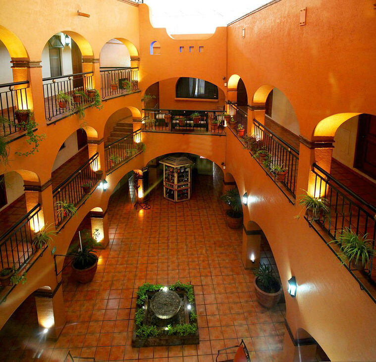 Hotel La Abadía Tradicional