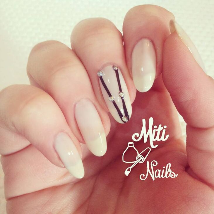 Miti Nails