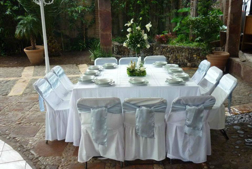 Banquetes y Jardín Edén