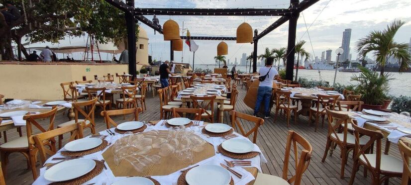 Restaurante Fuerte San Sebastián del Pastelillo- Club de Pesca