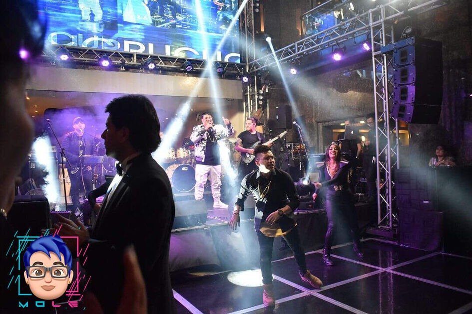 Mole A Otro Nivel - Show de Reggaeton en Bogota y Colombia
