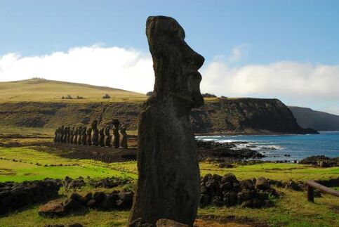 Moai tour