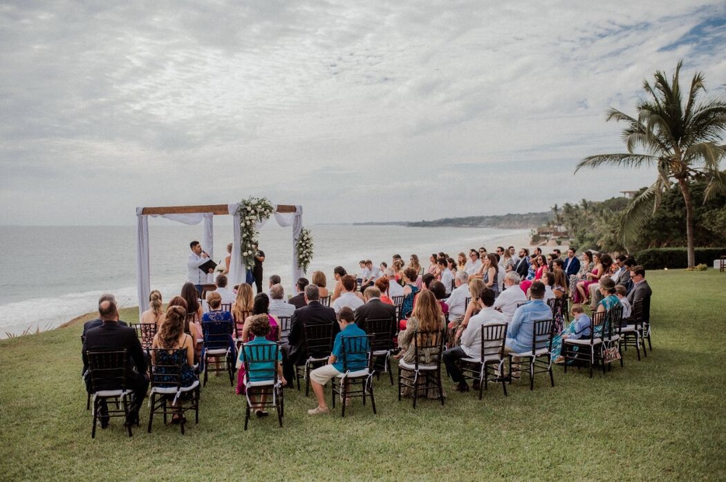 Iveth Cruz Wedding Planner & Events