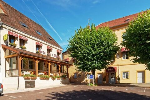 Logis Hôtel des Trois Maures