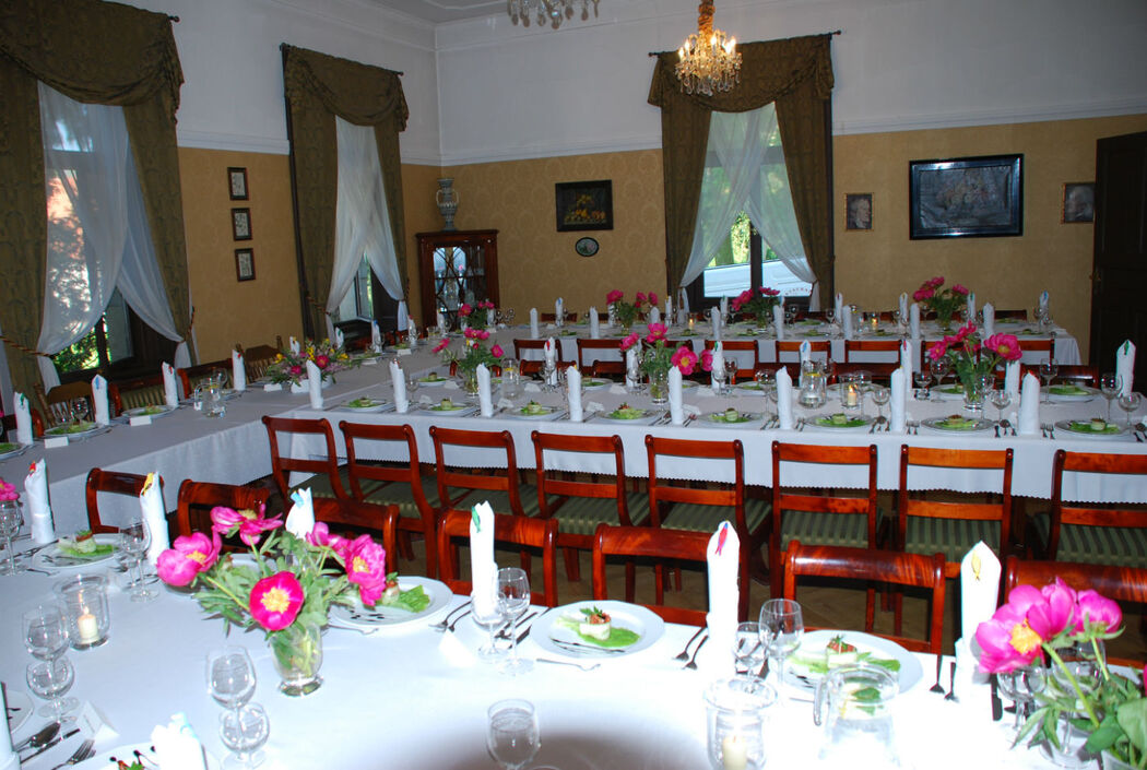 Restauracja Pałac w Leźnie