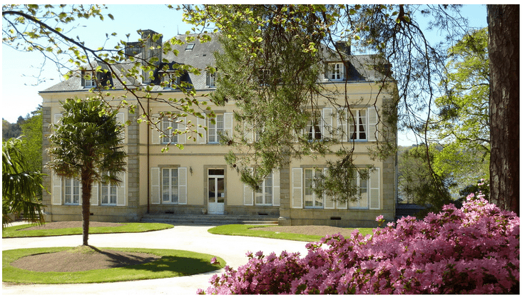 Château de Locguénolé