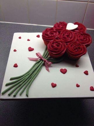 Vivi Roberts Catering and Cake Decoration
