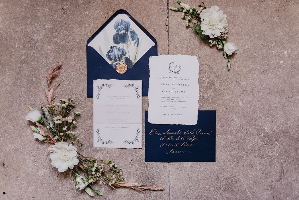 Lovely Instants Wedding Planner & Designer