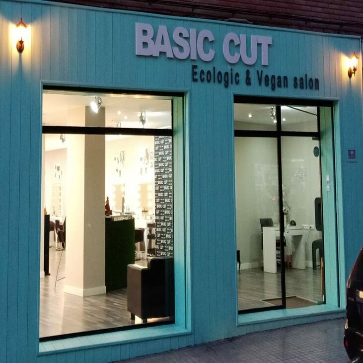 Basic Cut Vegan Salon