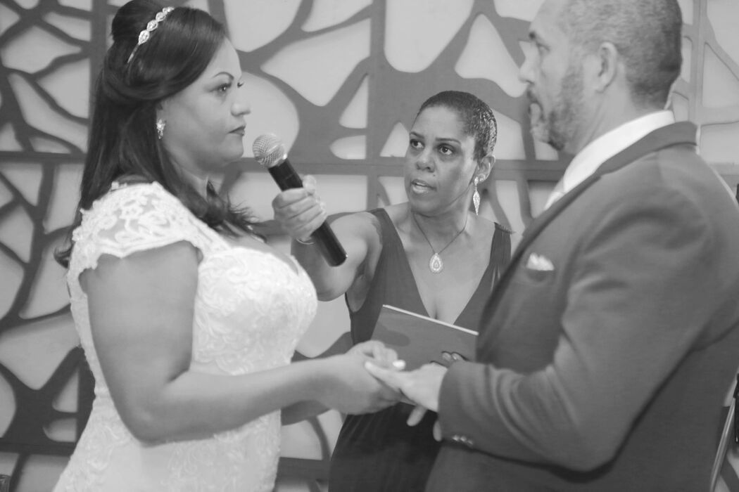 Gisele Campos - Celebrante de Casamentos
