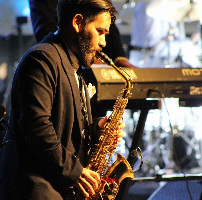 Josue Castillo Saxofonista