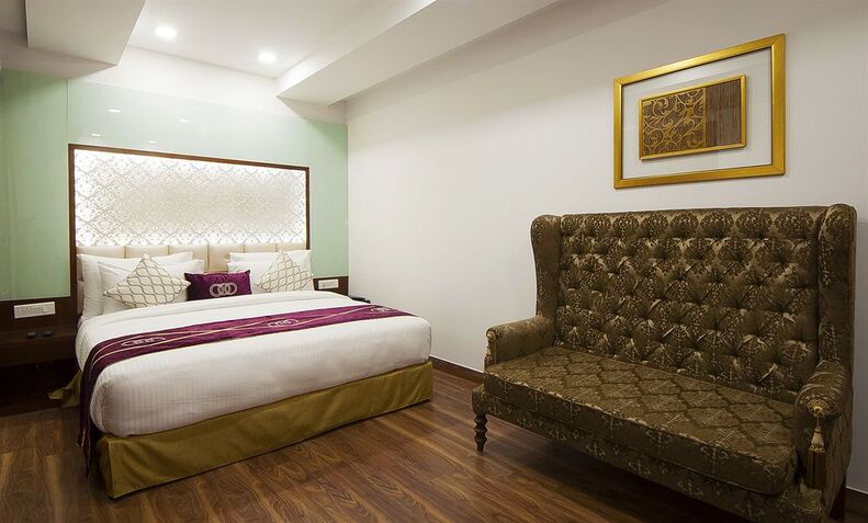 Hotel swaran palace