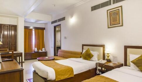 Hotel Amer Palace Bhopal