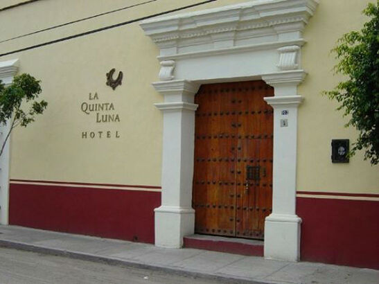 Hotel La Quinta Luna