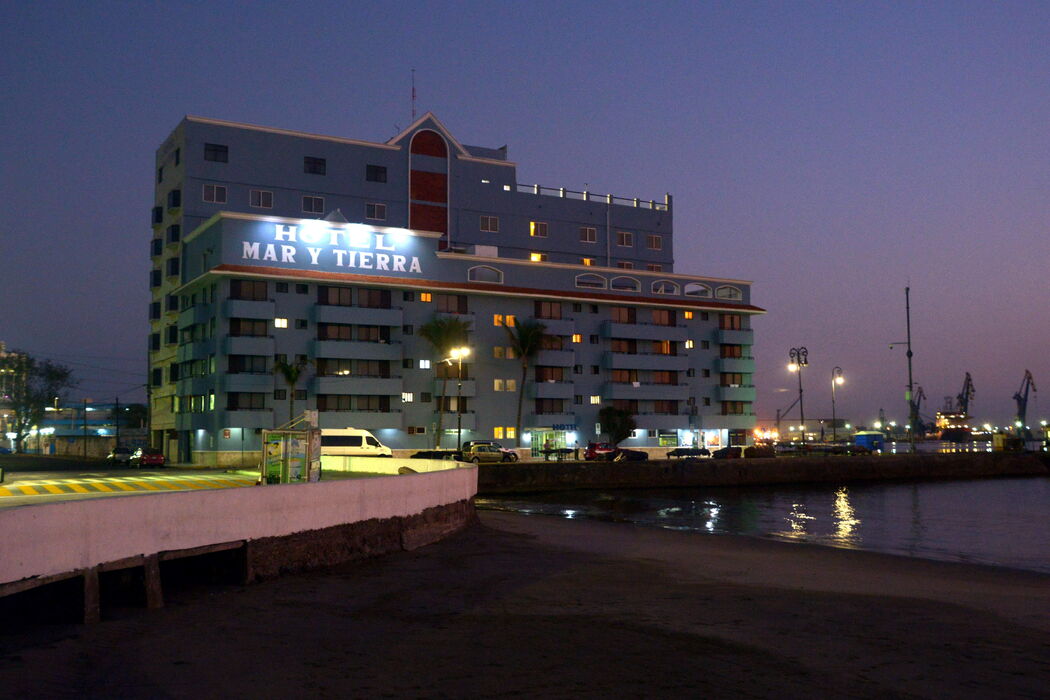 Hotel Mar Y Tierra