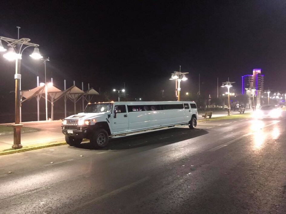 Limo Dais Luxor