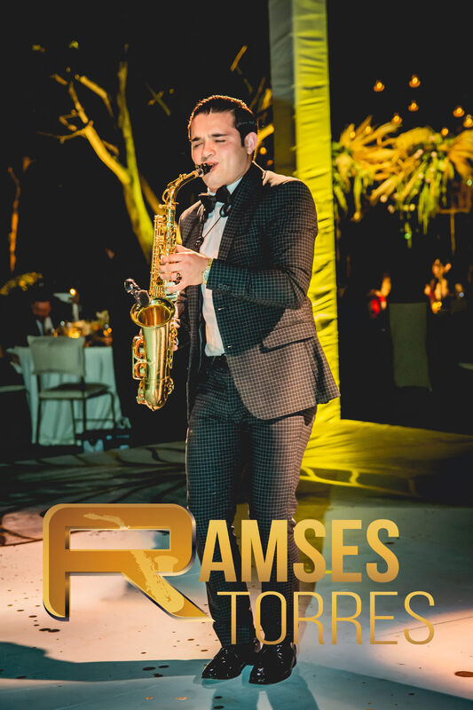 Ramses Torres Saxofonista
