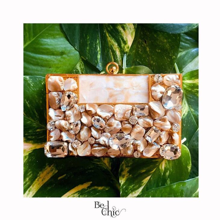 Be Chic Clutches