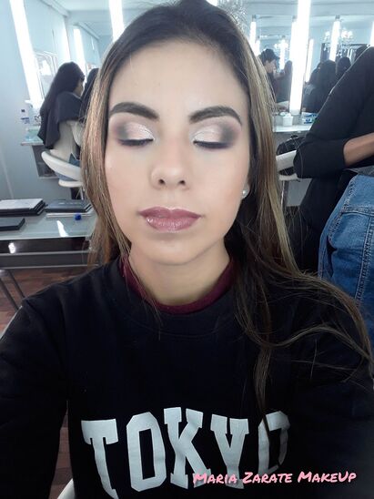 Maria Zarate Make Up &Eyelash extension