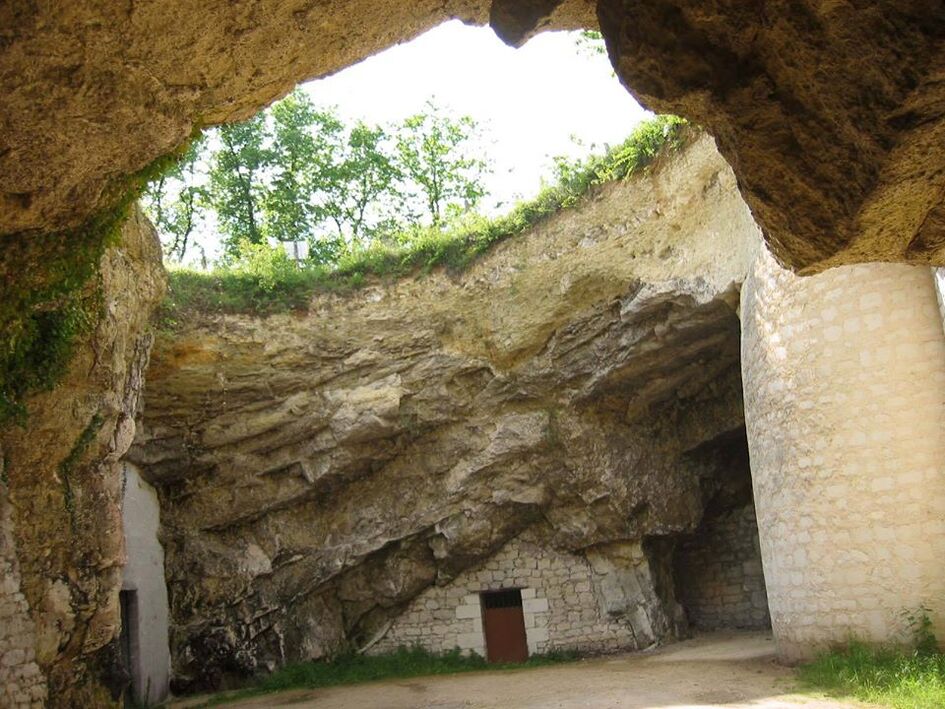 Cave de la Dive Bouteille