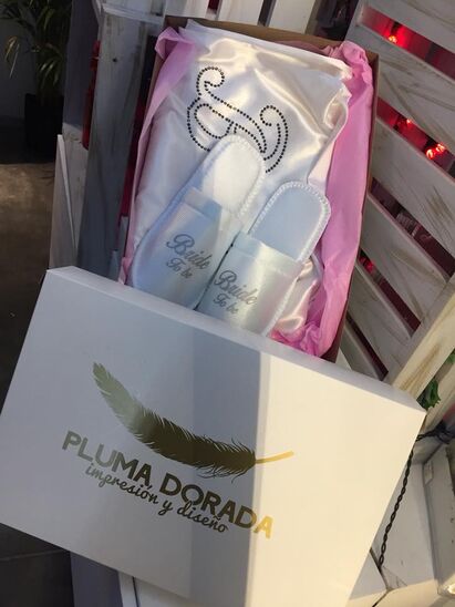 Pluma Dorada