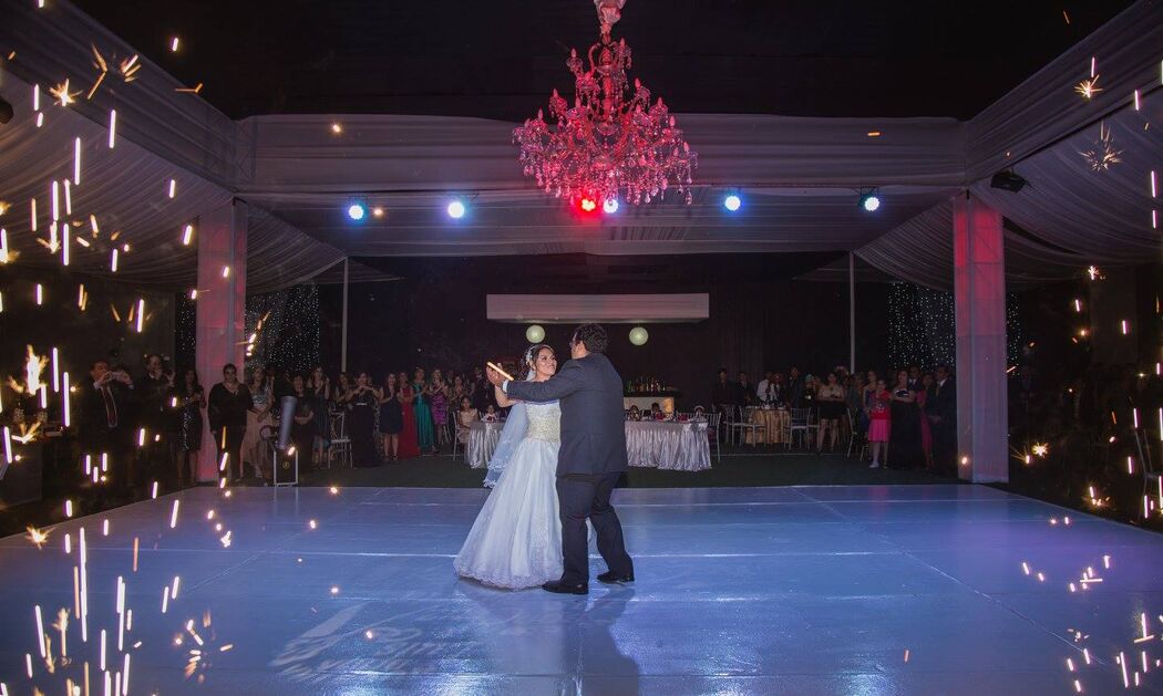 Leslie Alcántara - Bodas & Eventos