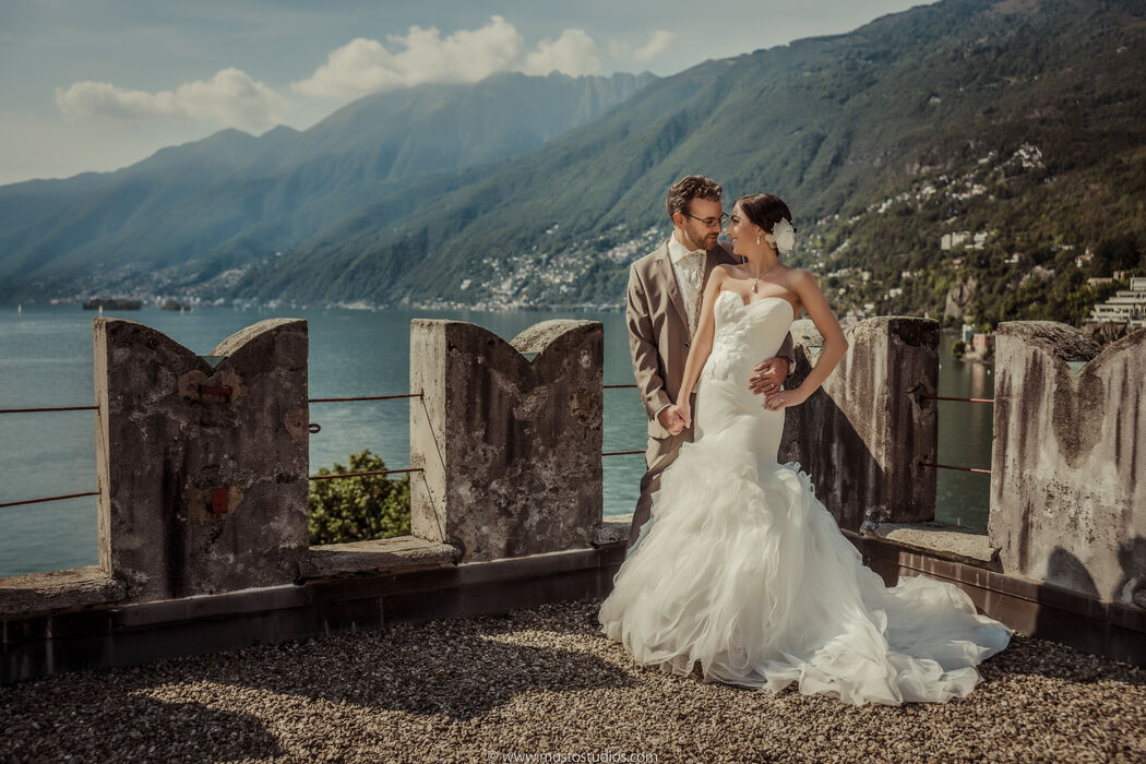 Momenti Contenti    Wedding & Events