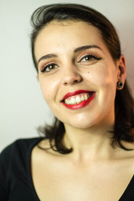Nicole Inácio Makeup Artist