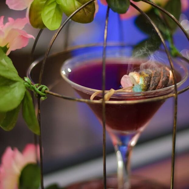 Los Guapo's Luxury's Cocktail Bar