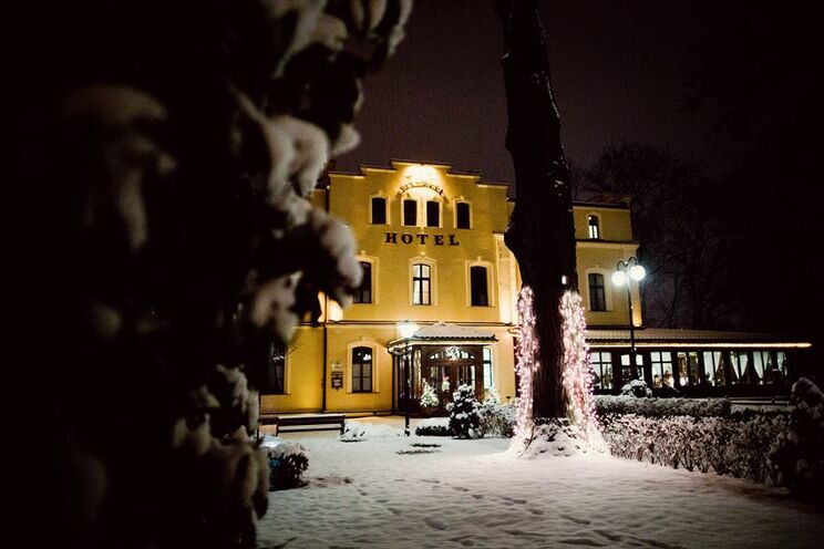 Restauracja i Hotel Dąbrówka