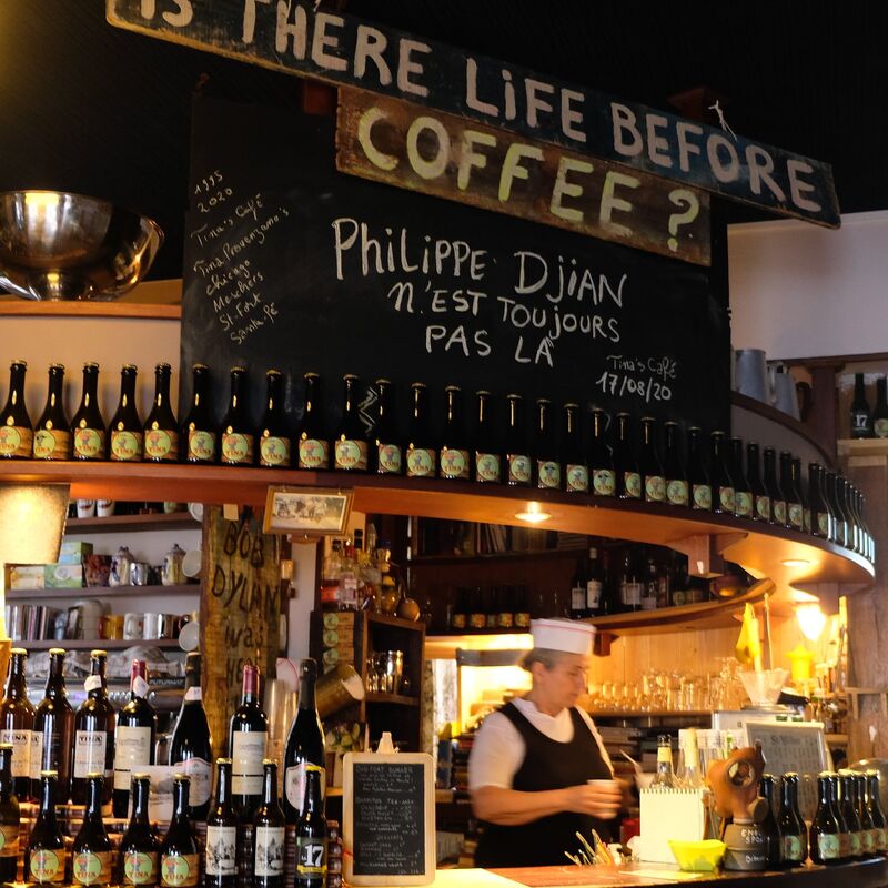 Tina's Café